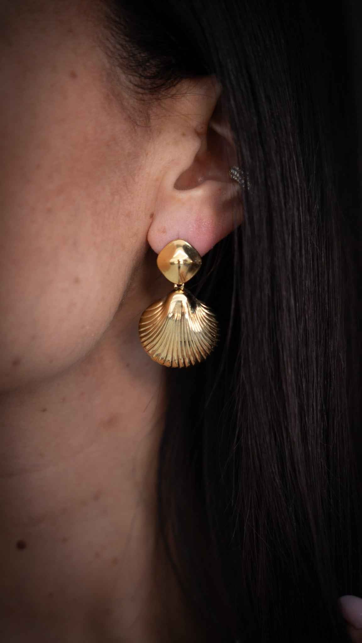 Orecchini conchiglia gold
