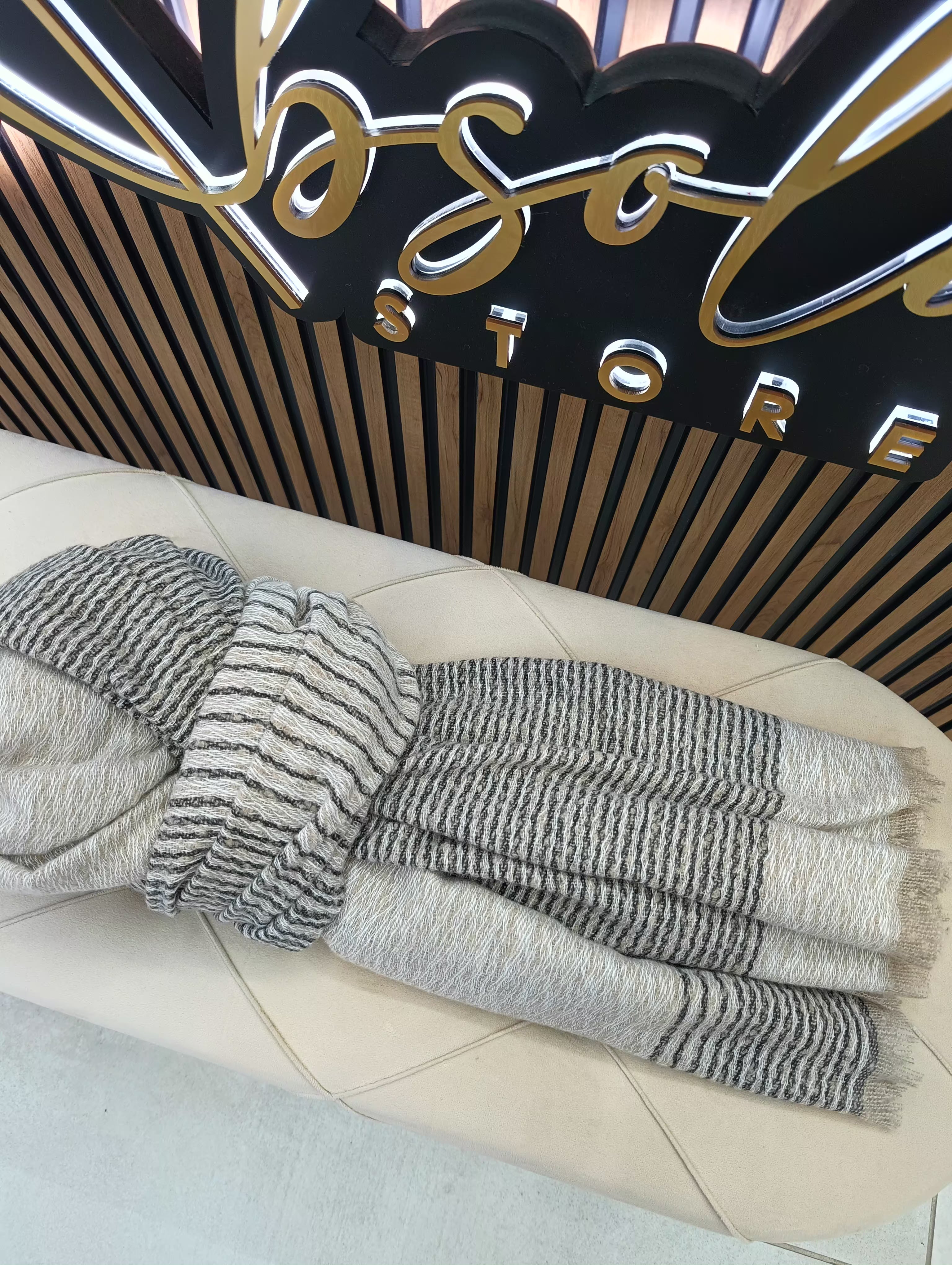 Sciarpa beige e marrone
