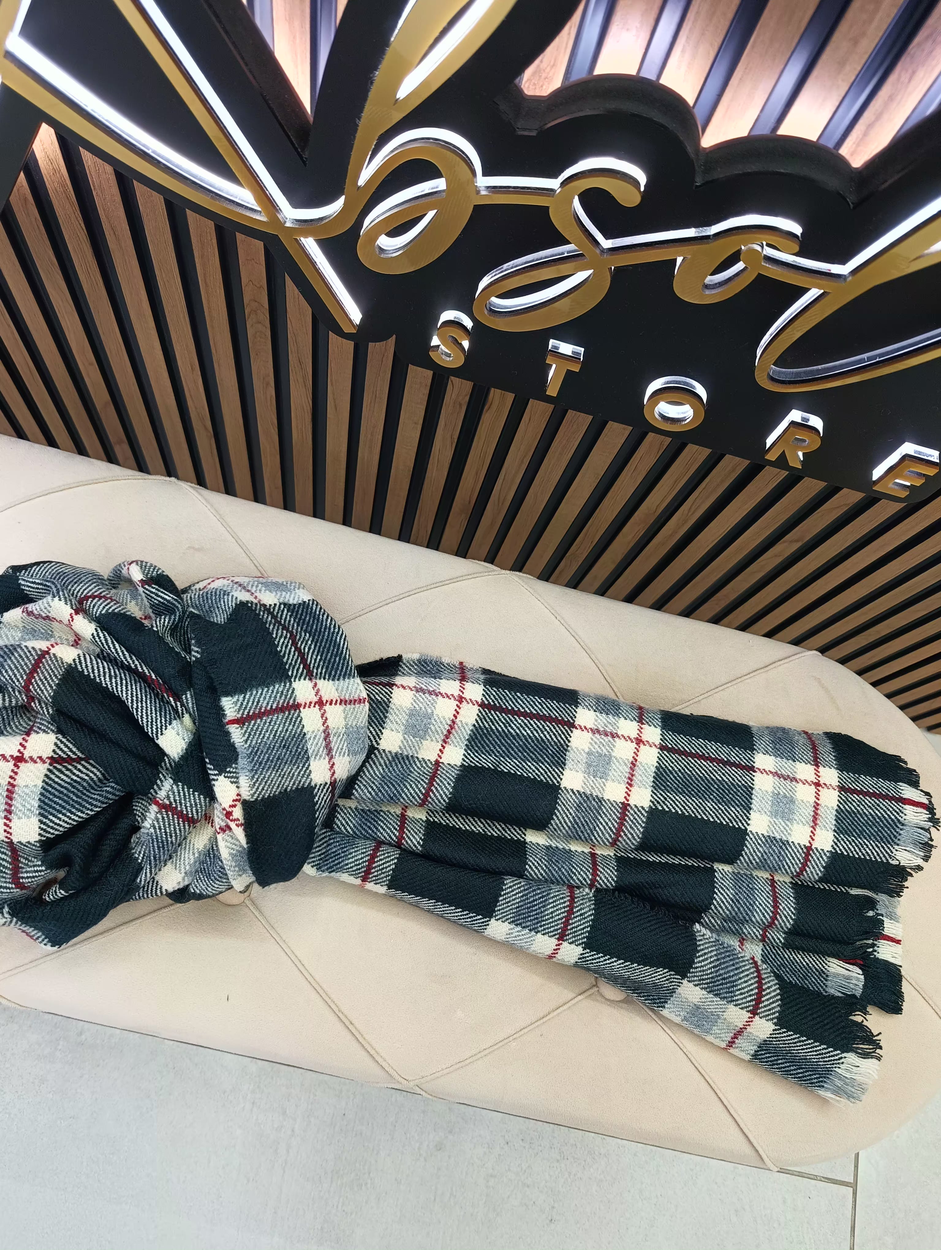 Sciarpa blu e bordeaux