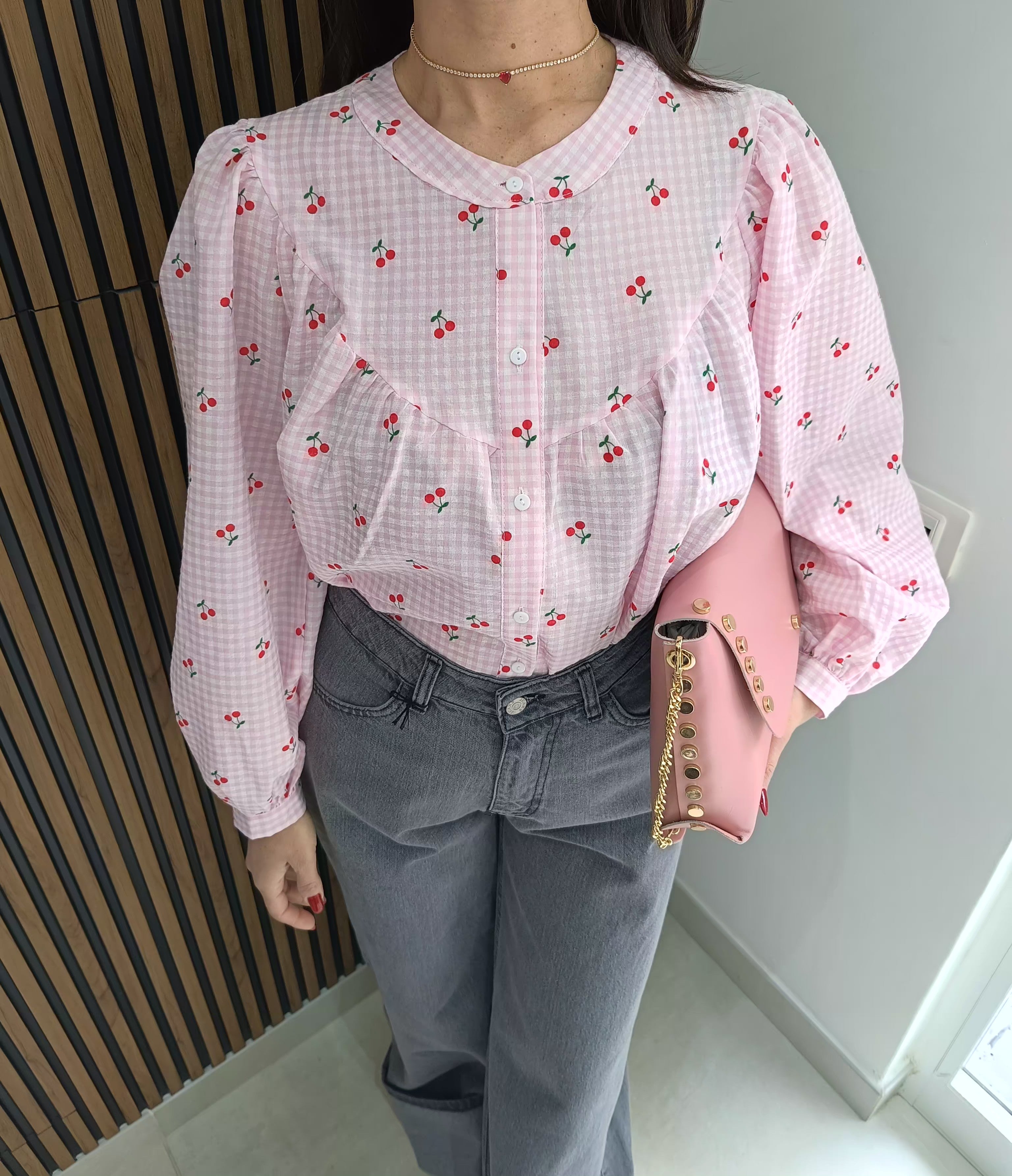 Camicia con ciliegie