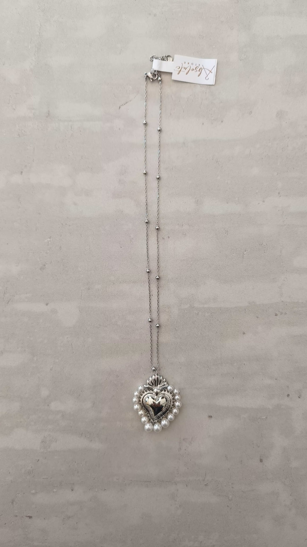 Collana cuore sacro