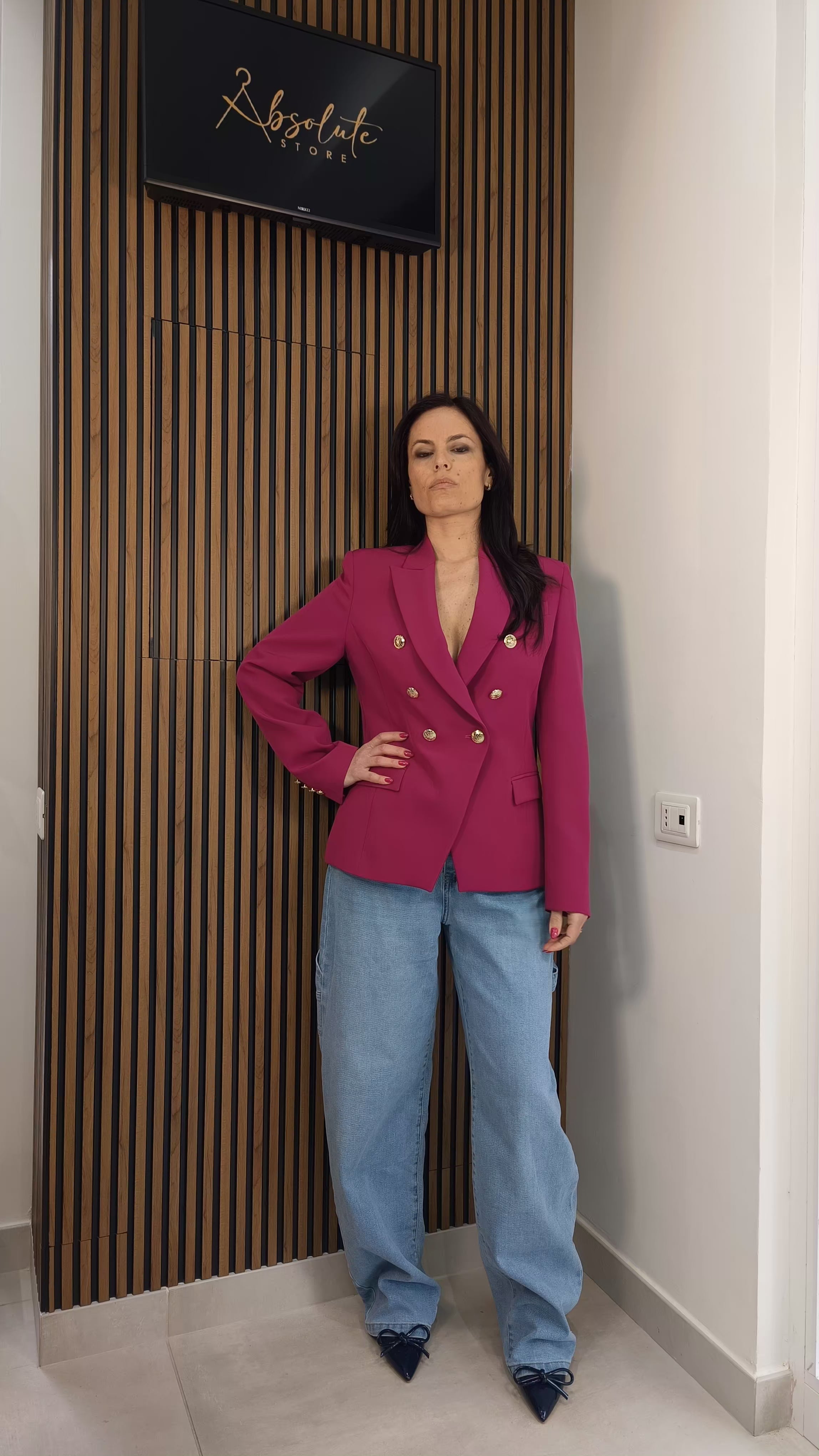 Giacca magenta bottoni oro